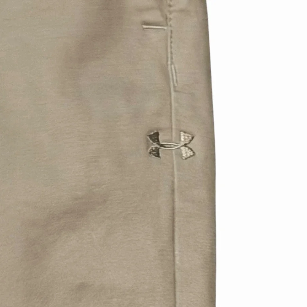 Under Armour Men's Showdown Chino Pants Tan Size 38/30 Golf Stretch